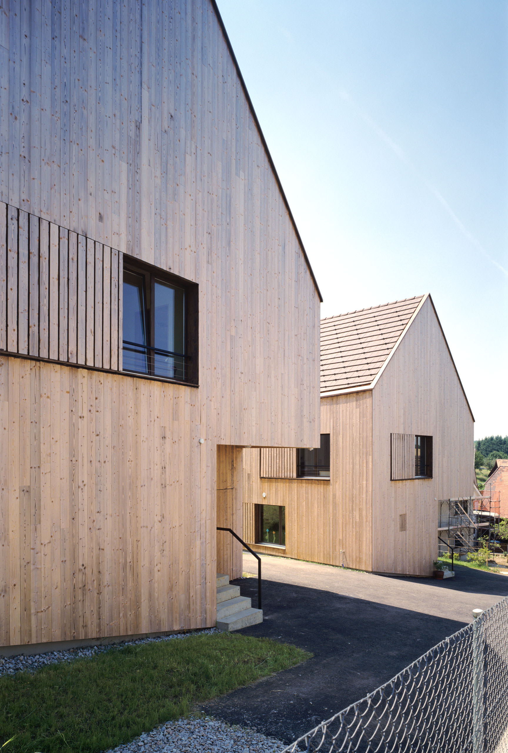 hl06019 · stephan eicher twinhouse schönenbuch